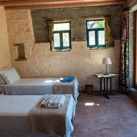 To The Garden Angairiá