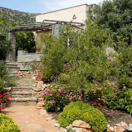 Landhuis To The Garden *